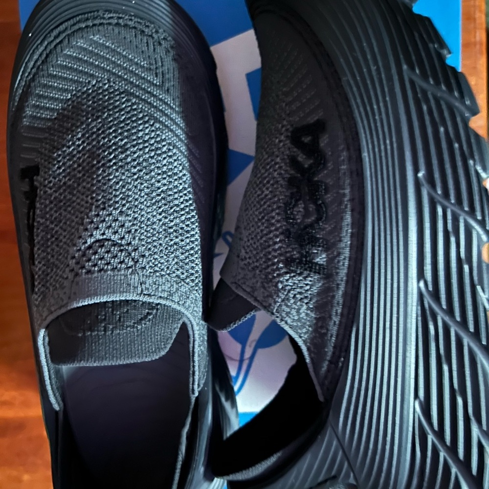 HOKA U RESTORE TC Woman's Shoes New with Box Size 7
